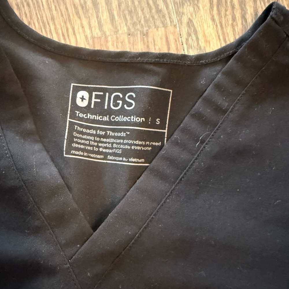 FIGS - Picture 2 of 4